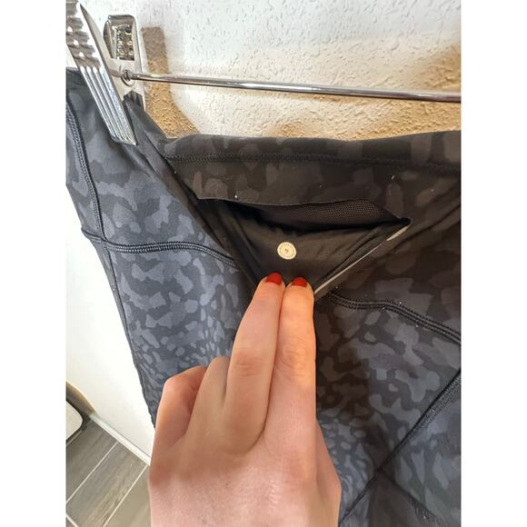 Align high rise 25” legging -size 4 - Picture 3 of 4